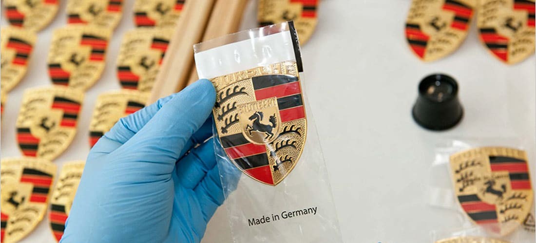 The Story Behind The Porsche Badge The Story Behind The Porsche Badge