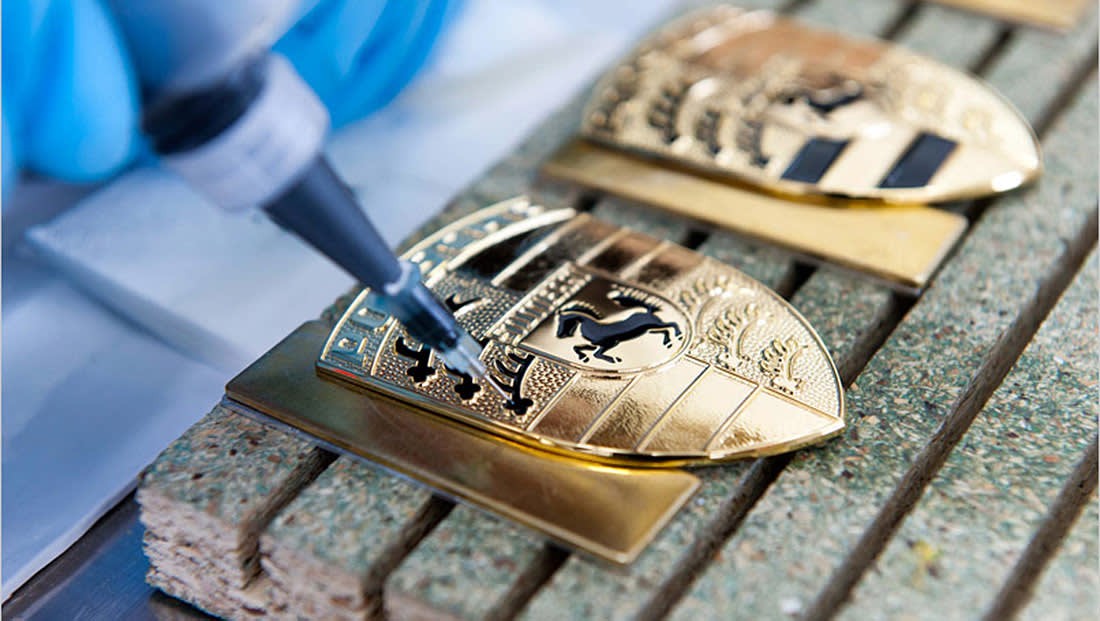 The Story Behind The Porsche Badge The Story Behind The Porsche Badge