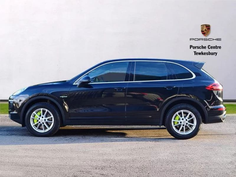 Fall in love with a Porsche this Valentine’s Day Fall in love with a Porsche this Valentine’s Day
