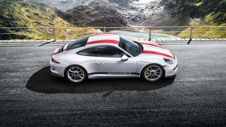 Top Gear's Chris Harris Drives: Aston V12 Vantage S vs Porsche 911 R Top Gear's Chris Harris Drives: Aston V12 Vantage S vs Porsche 911 R