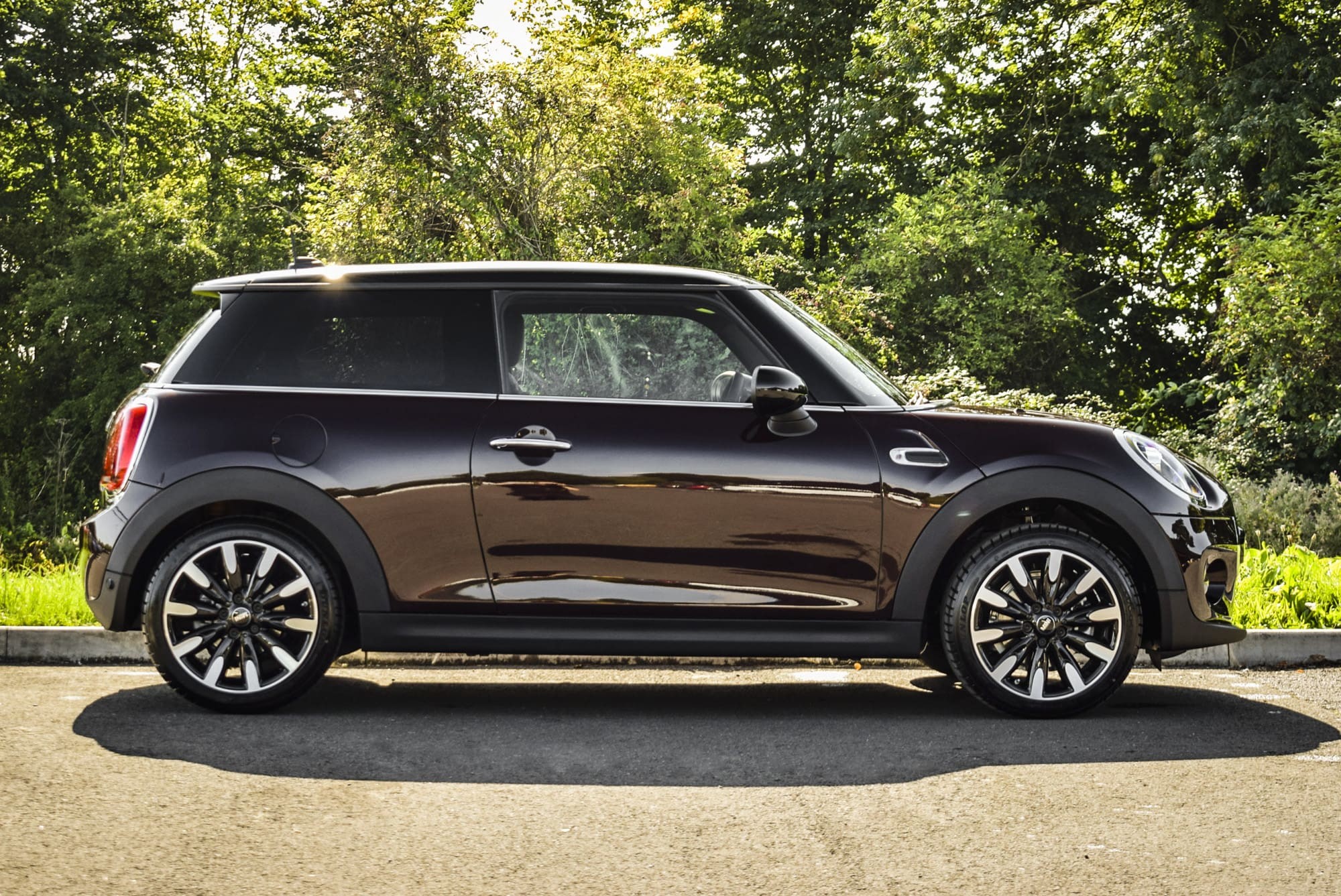 Explore The Special Edition Burgundy MINI Cooper 3-Door Hatch