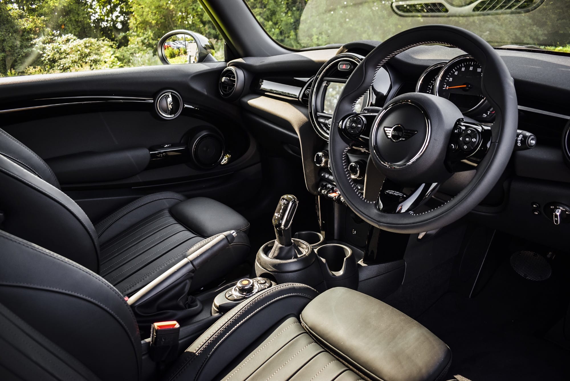 Explore The Special Edition Burgundy MINI Cooper 3-Door Hatch