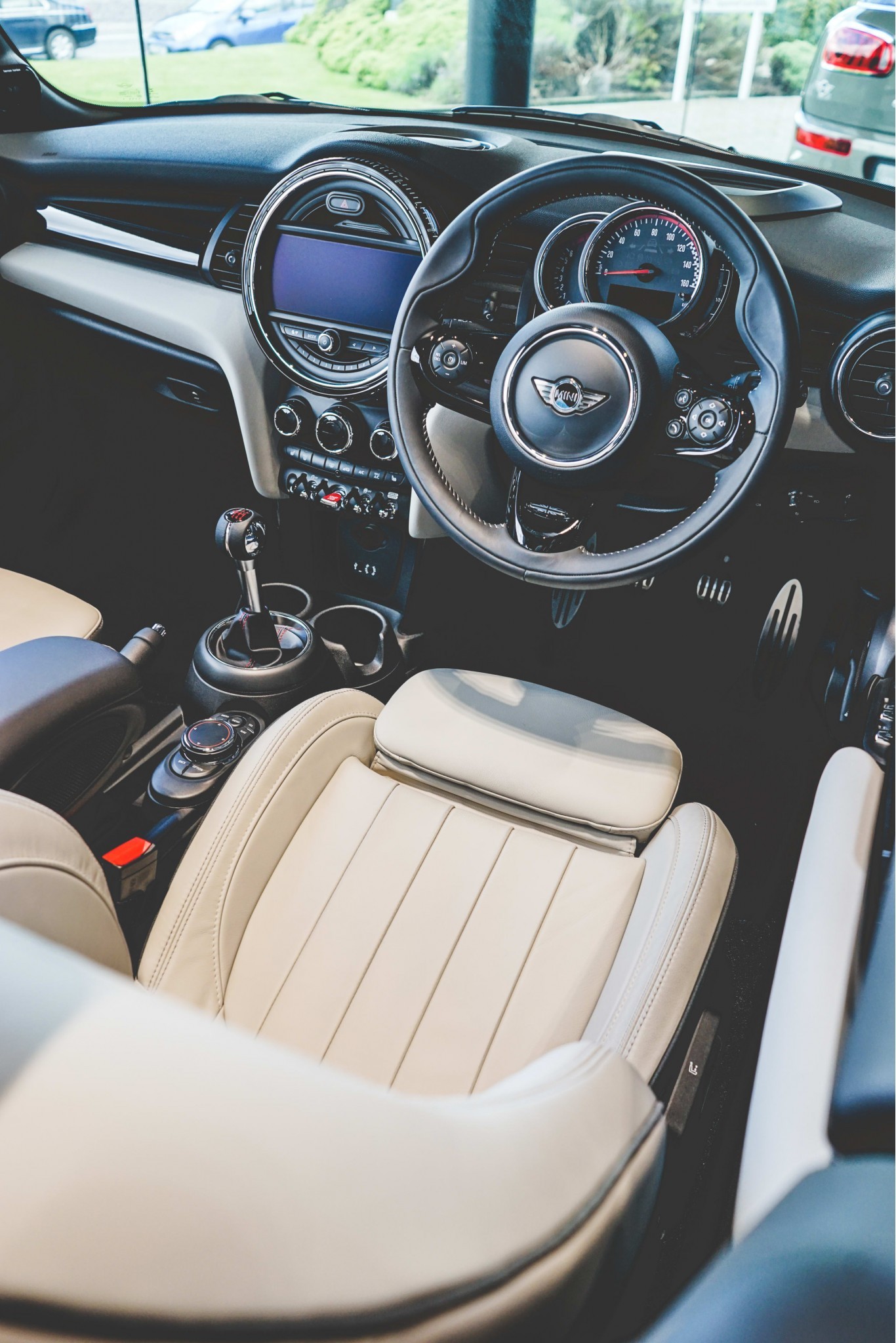 Stand out from the crowd, the Purple Silk MINI Convertible Stand out from the crowd, the Purple Silk MINI Convertible