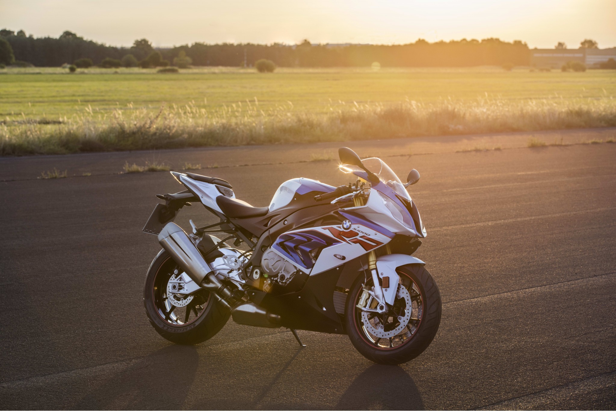 The new BMW S 1000 RR, S 1000 R and S 1000 XR. The new BMW S 1000 RR, S 1000 R and S 1000 XR.