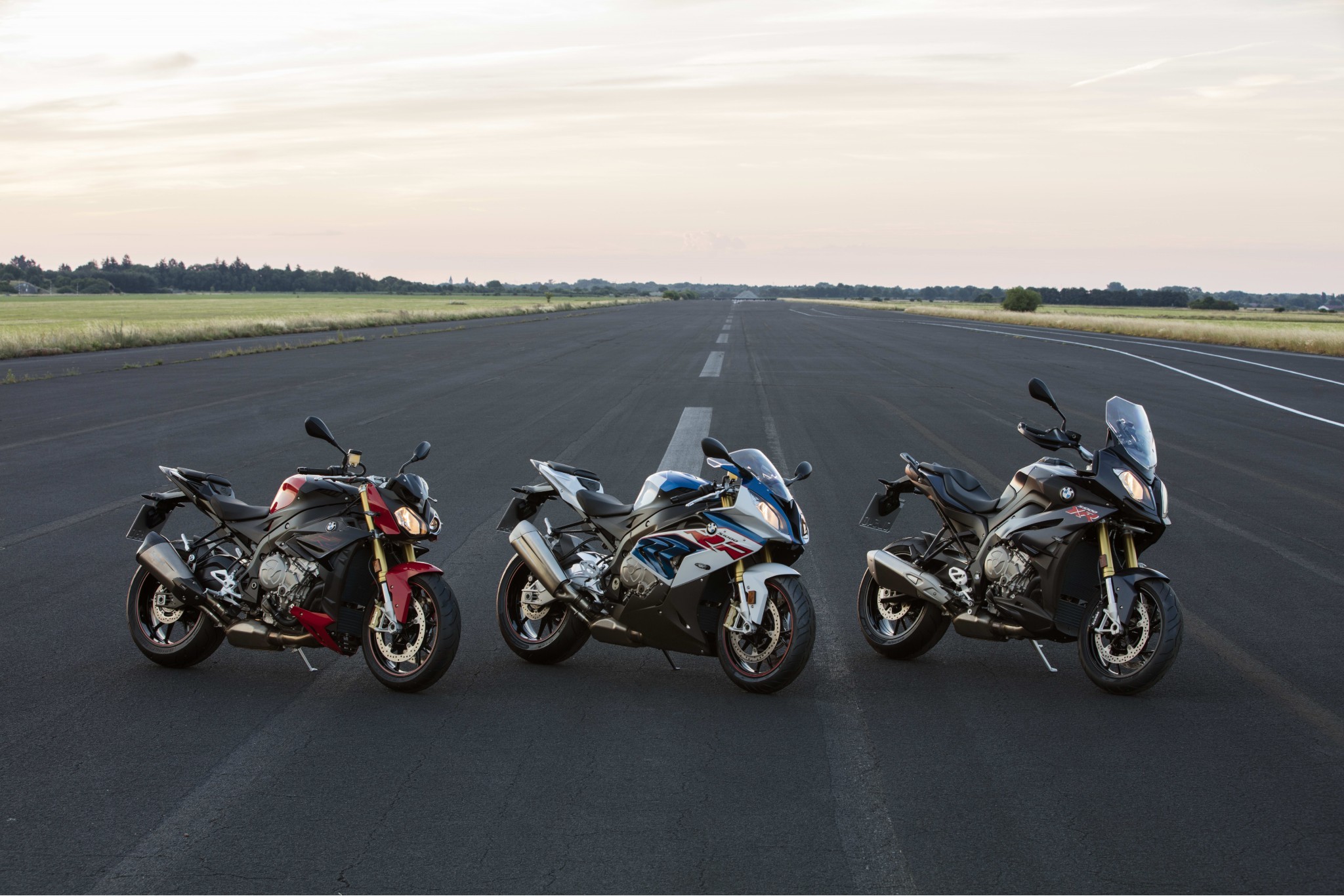 The new BMW S 1000 RR, S 1000 R and S 1000 XR. The new BMW S 1000 RR, S 1000 R and S 1000 XR.