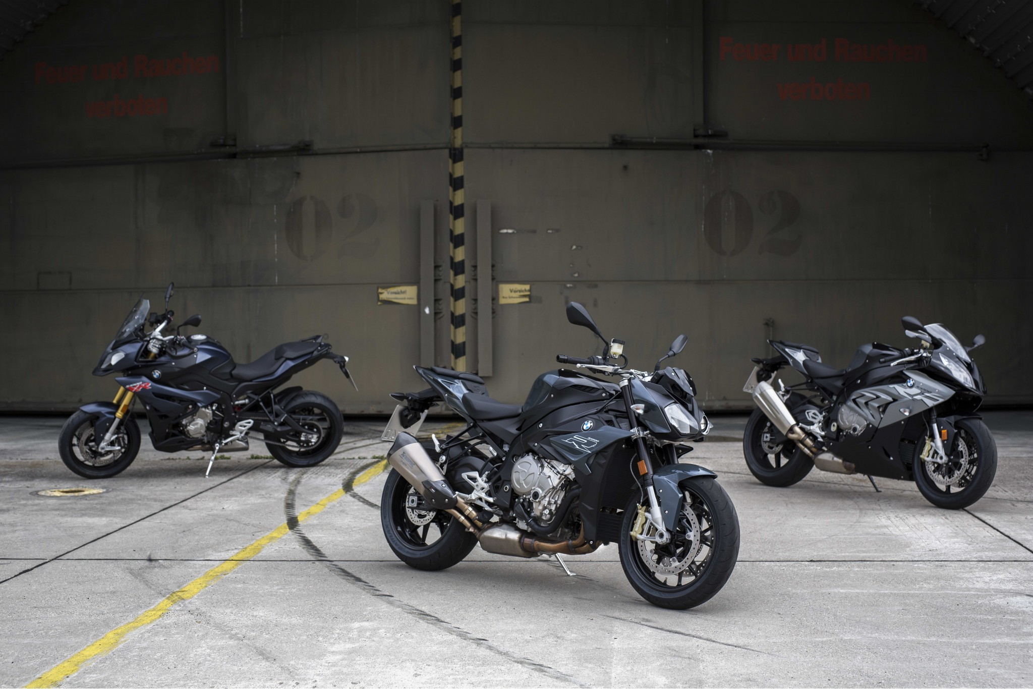 The new BMW S 1000 RR, S 1000 R and S 1000 XR. The new BMW S 1000 RR, S 1000 R and S 1000 XR.