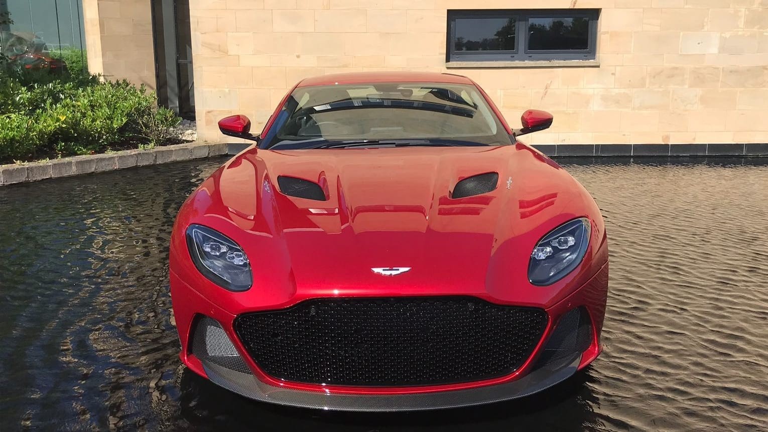 What Is It Like To Drive The Aston Martin DBS Superleggera? What Is It Like To Drive The Aston Martin DBS Superleggera?
