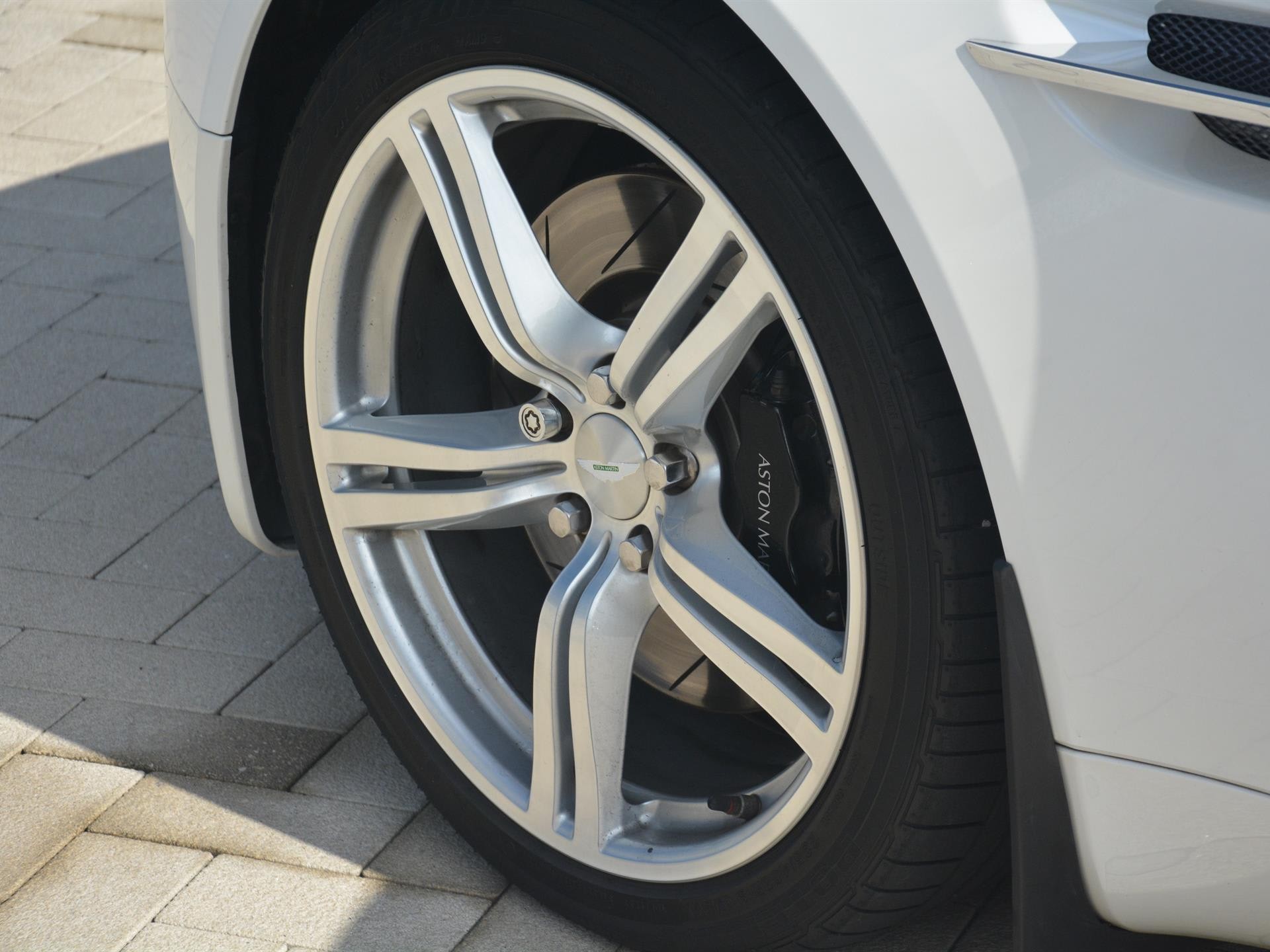 What to look for when buying a used Aston Martin? What to look for when buying a used Aston Martin?