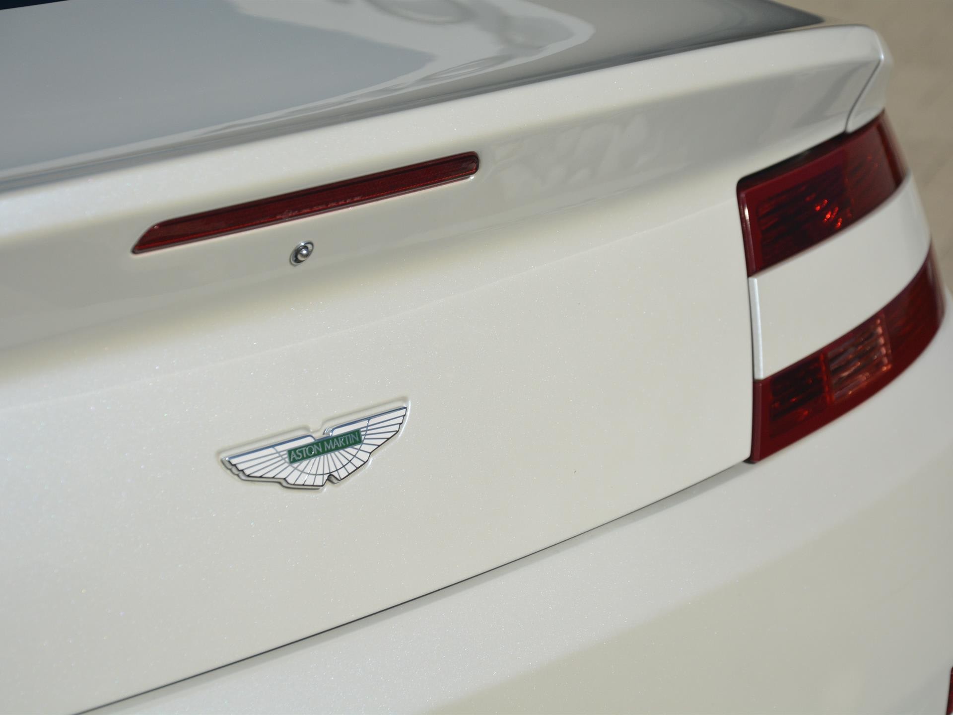 What to look for when buying a used Aston Martin? What to look for when buying a used Aston Martin?