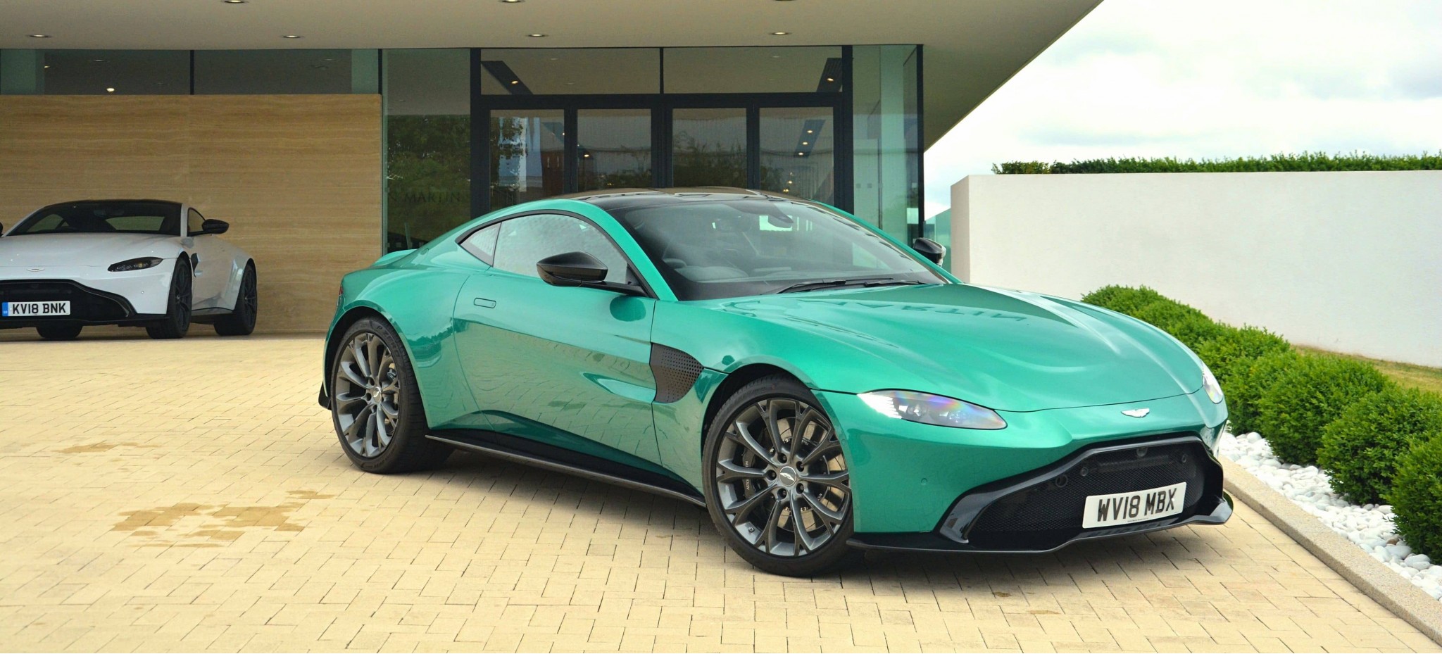 Aston Martin Bristol Has The Aston Martin Vantage 4 0 V8