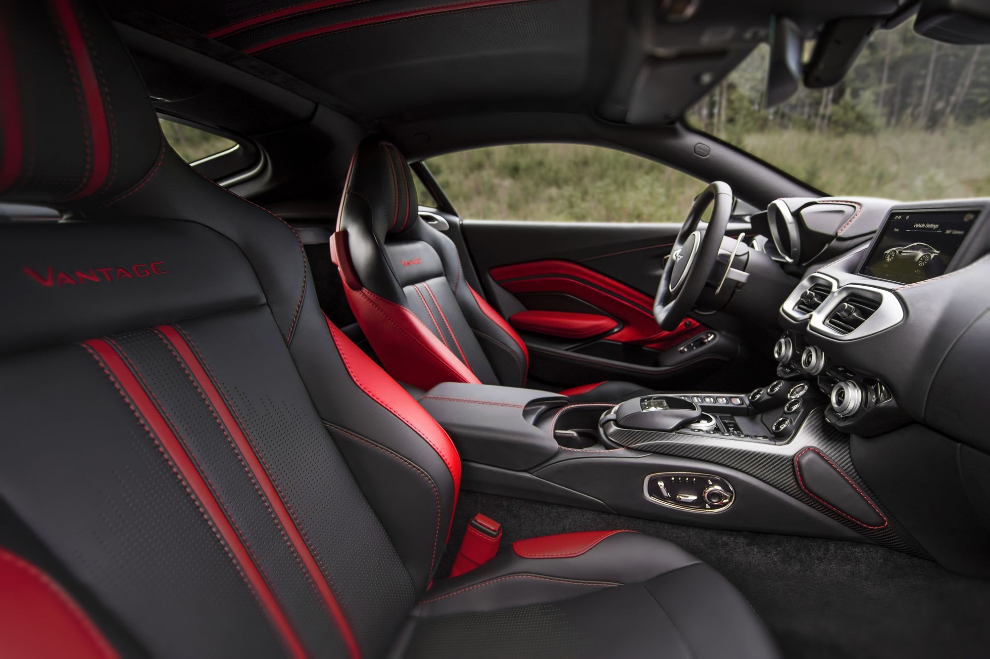 Get Your Pulse Racing with the new Vantage Get Your Pulse Racing with the new Vantage