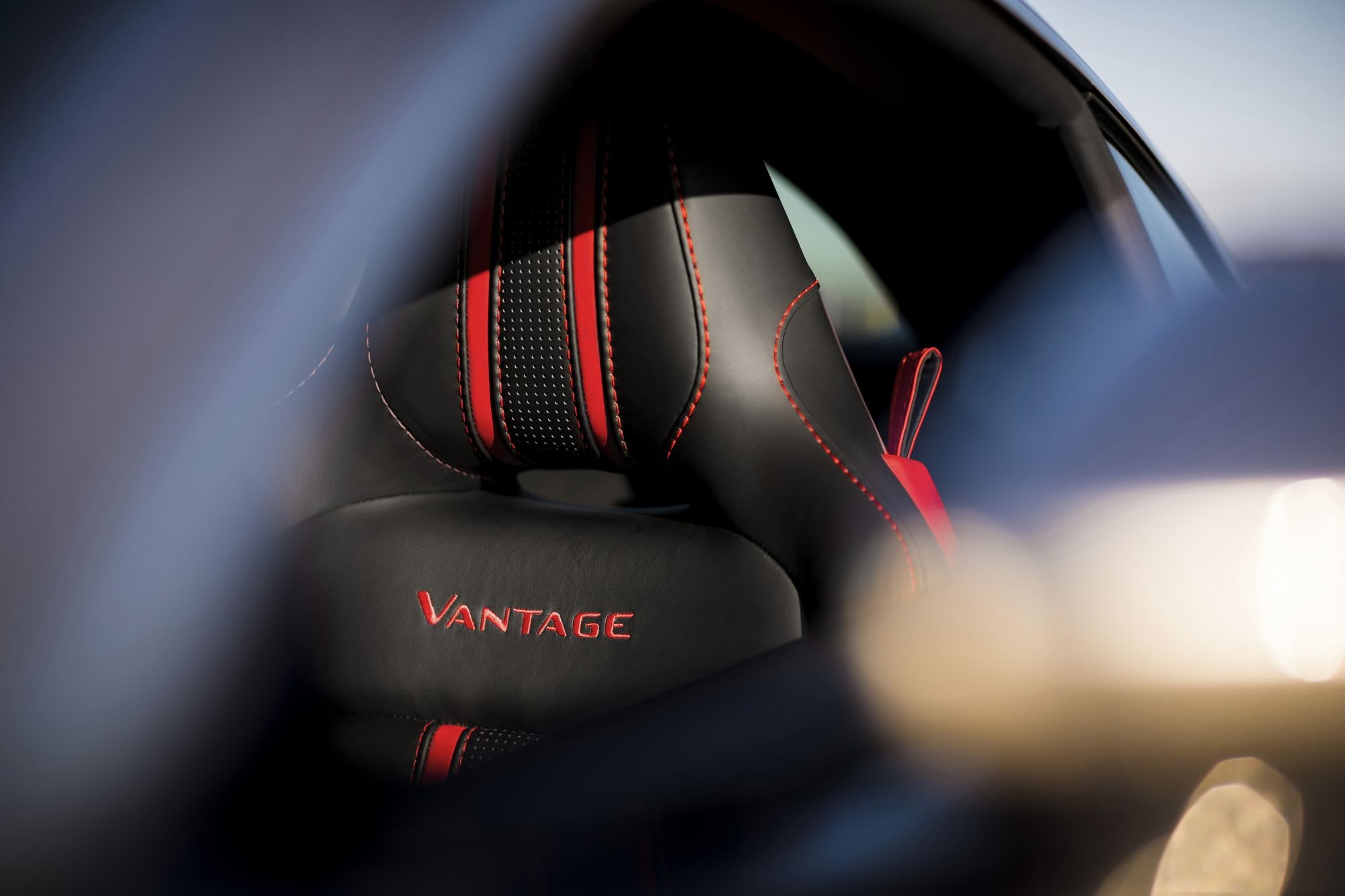 Get Your Pulse Racing with the new Vantage Get Your Pulse Racing with the new Vantage