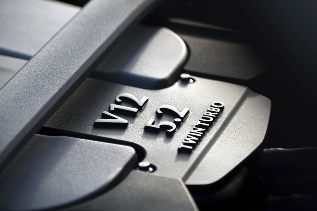 Production of DB11’s new V12 begins at the Aston Martin Engine Plant Production of DB11’s new V12 begins at the Aston Martin Engine Plant