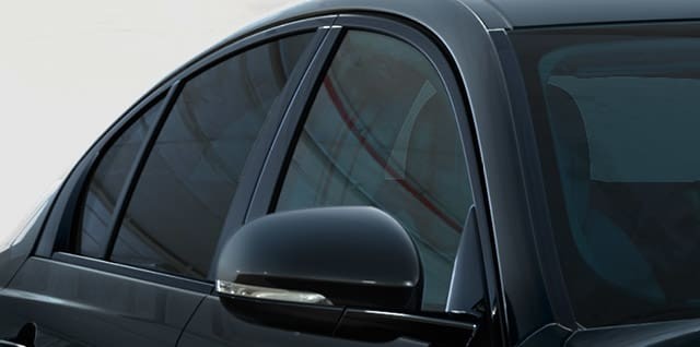 Jaguar Black Edition: Show Your Darker Side Jaguar Black Edition: Show Your Darker Side