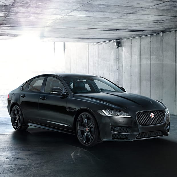 Jaguar Black Edition: Show Your Darker Side Jaguar Black Edition: Show Your Darker Side