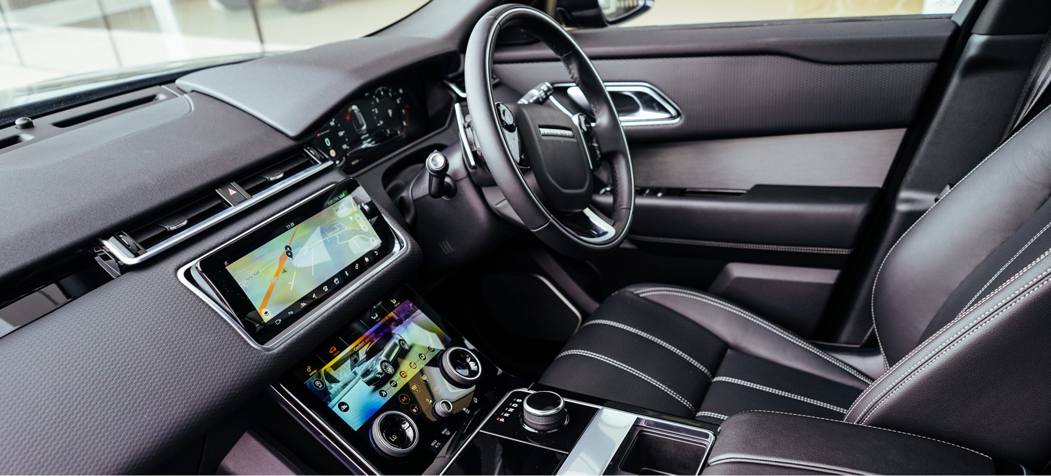 Meet the RR Velar, the latest creation from Land Rover Meet the RR Velar, the latest creation from Land Rover