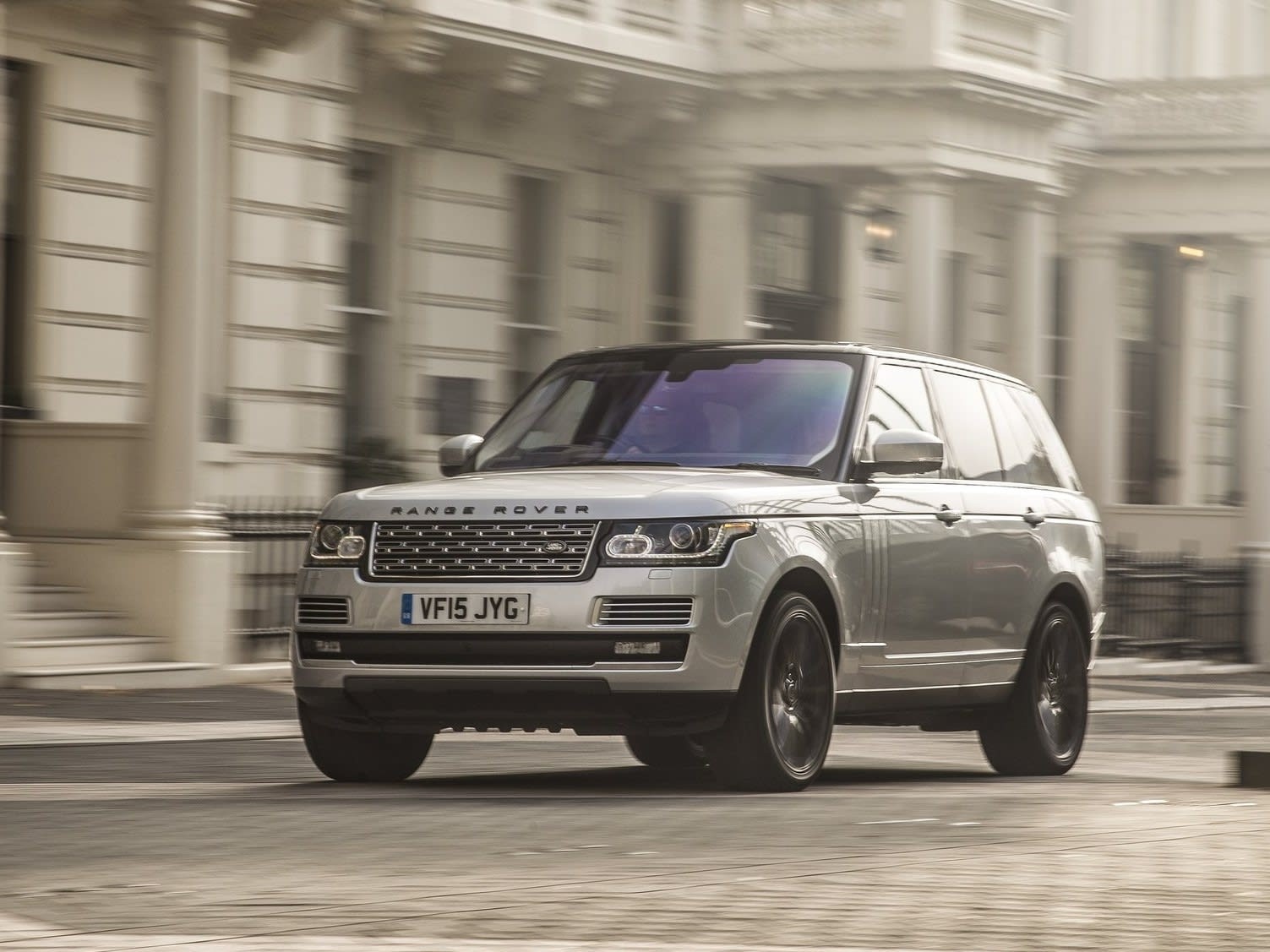 Discover the Land Rover Range this Fathers Day Discover the Land Rover Range this Fathers Day