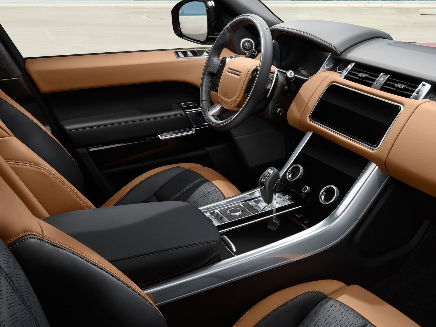 Discover the Land Rover Range this Fathers Day Discover the Land Rover Range this Fathers Day