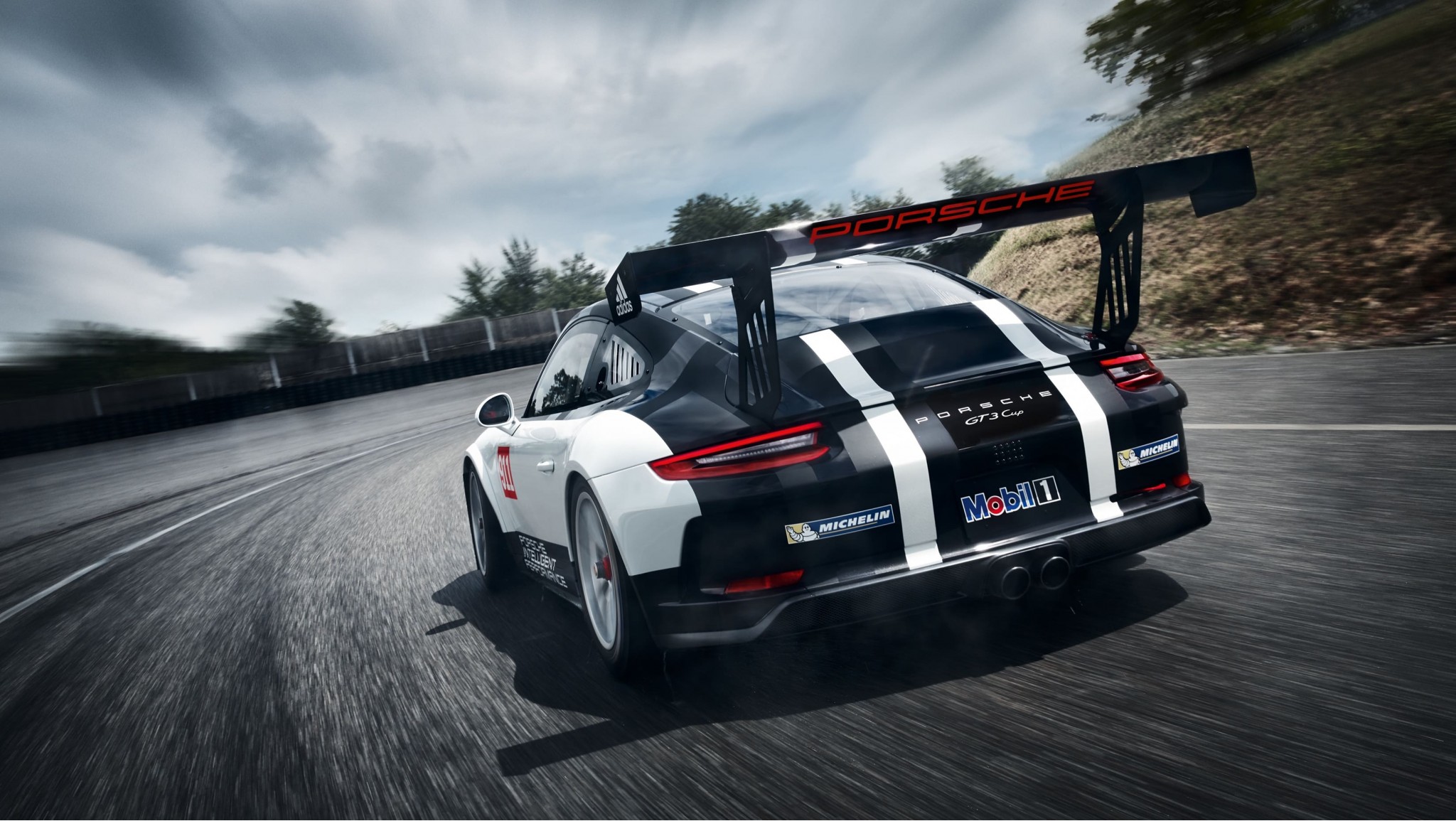 Porsche roll out the 911 GT3 racecar in Paris Porsche roll out the 911 GT3 racecar in Paris