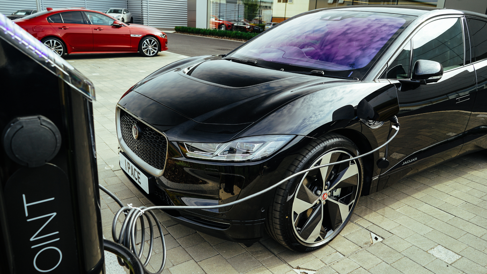 jaguar-i-pace-rapid-charging-range-and-estimated-price-confirmed