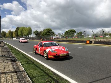 Porshce centre swindon restoracing3
