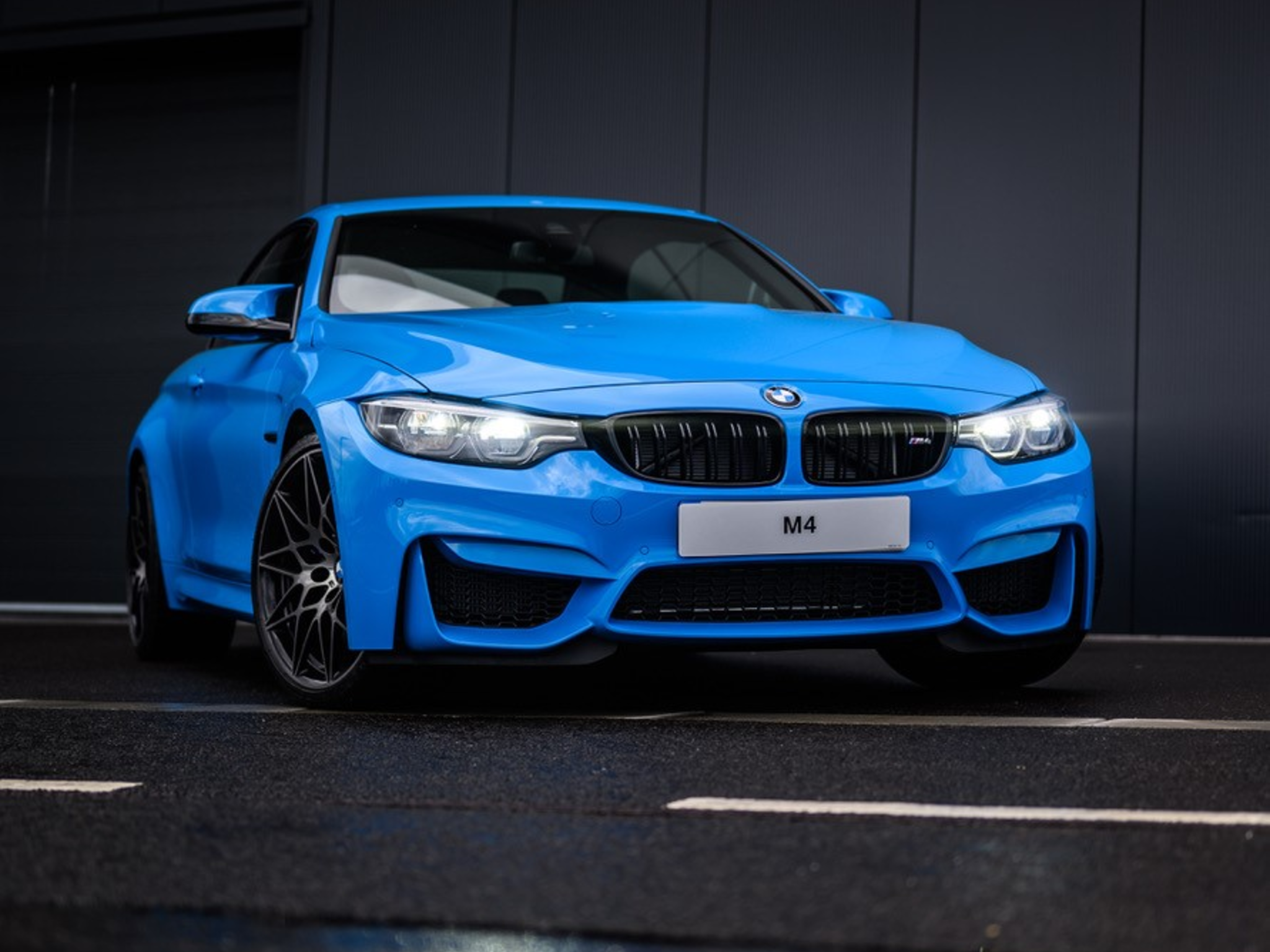 BMW Individual Cars - Customise Your BMW | Dick Lovett