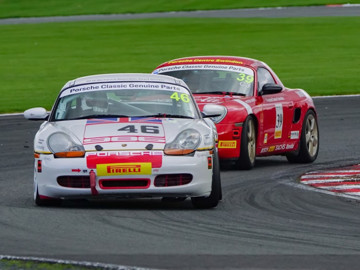 Porsche restoracing at oulton park racing