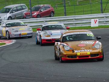Porsche restoracing at oulton park scot behind