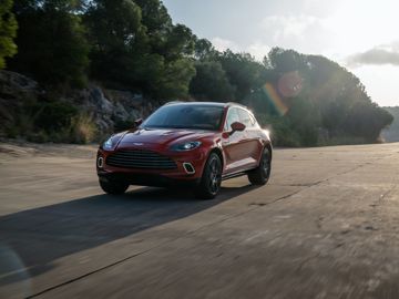 Aston martin dbx lifestyle 2