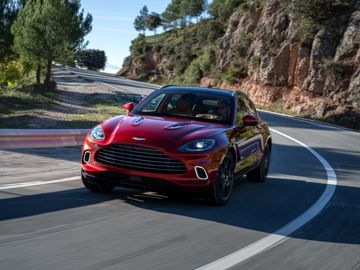 Aston martin dbx lifestyle 6