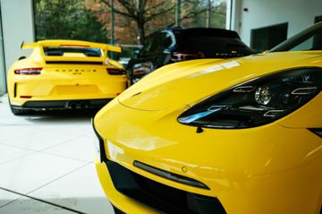 Car yellow porsches