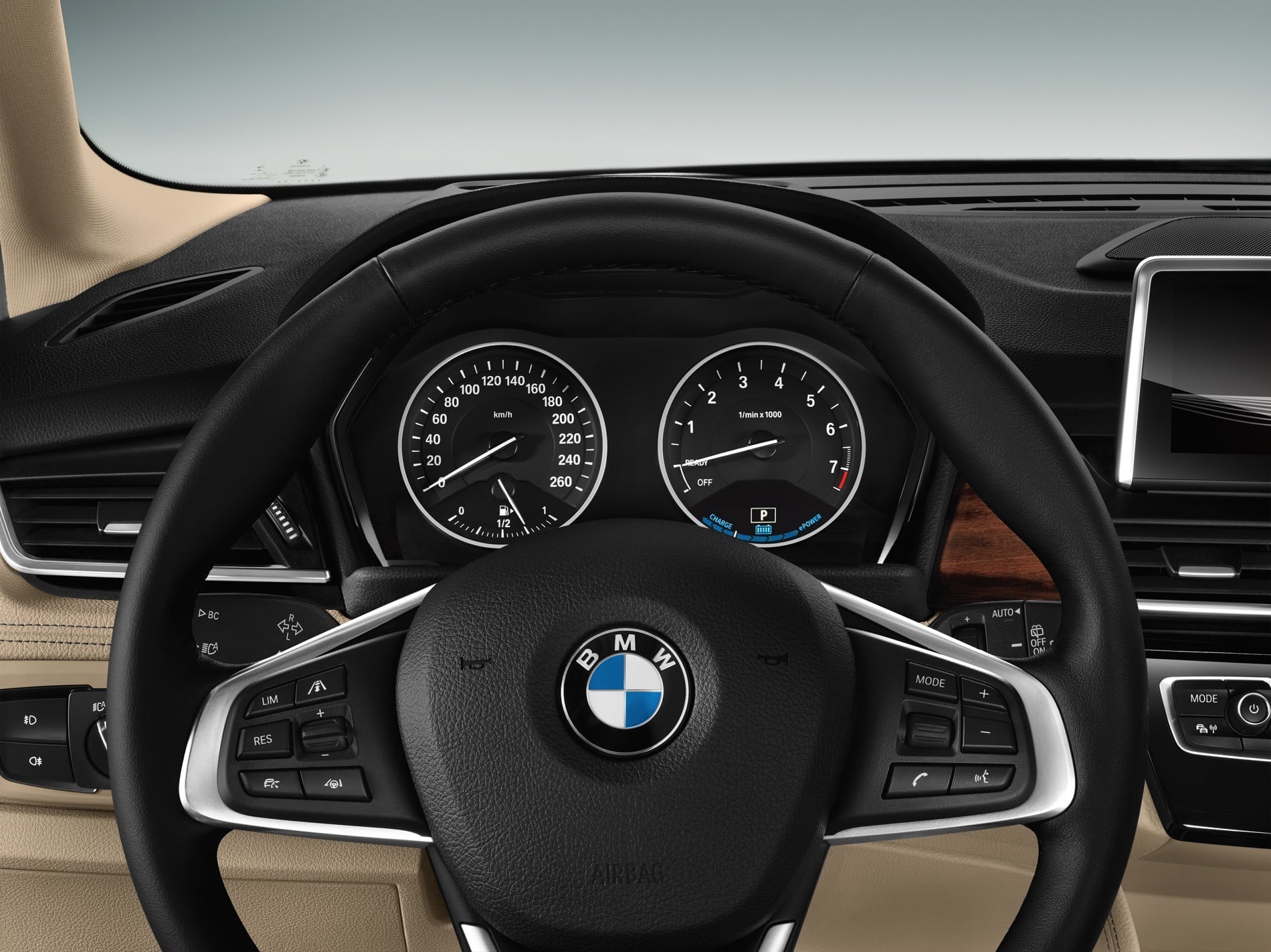 The new BMW 225xe PHEV Active Tourer The new BMW 225xe PHEV Active Tourer