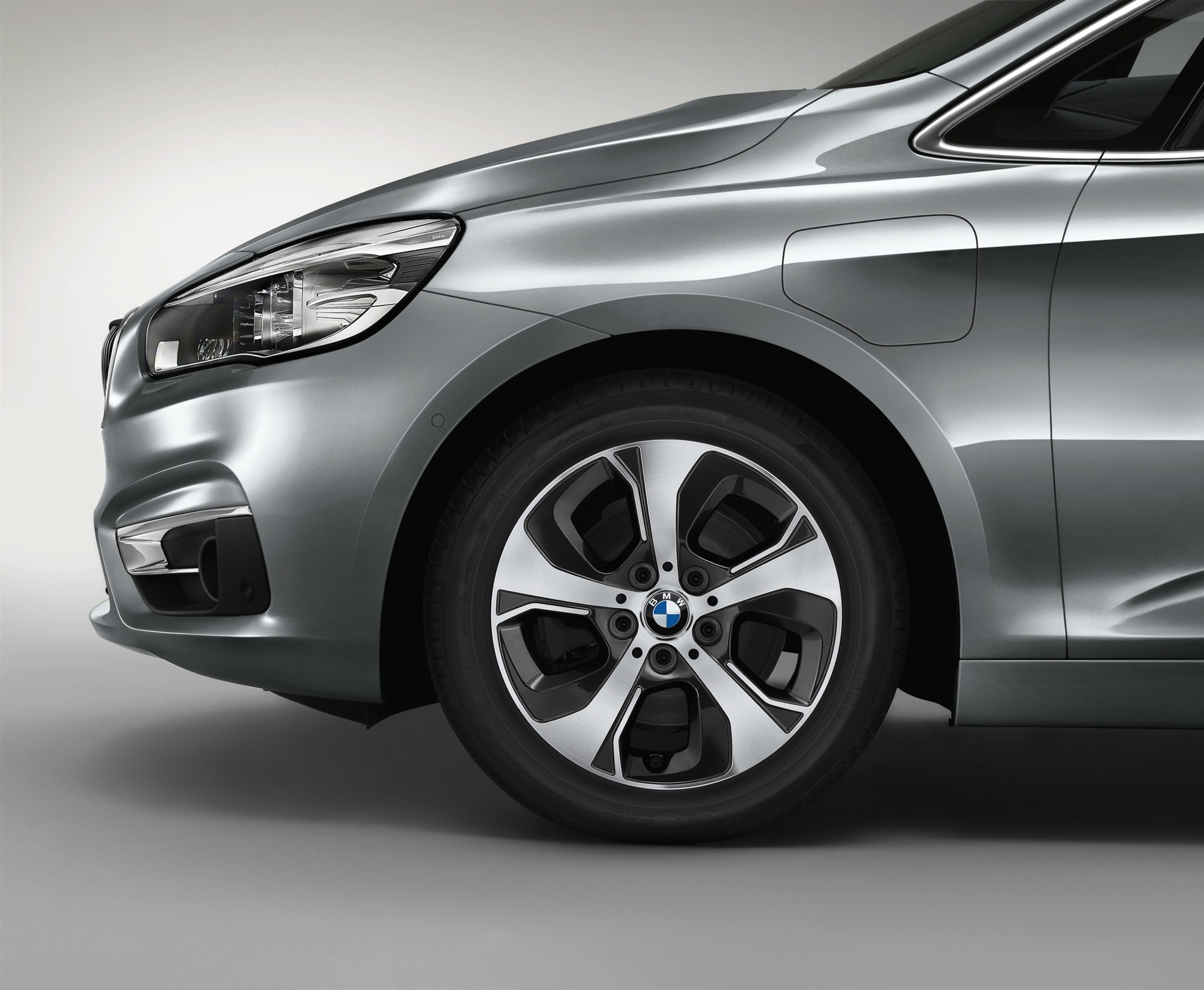 The new BMW 225xe PHEV Active Tourer The new BMW 225xe PHEV Active Tourer