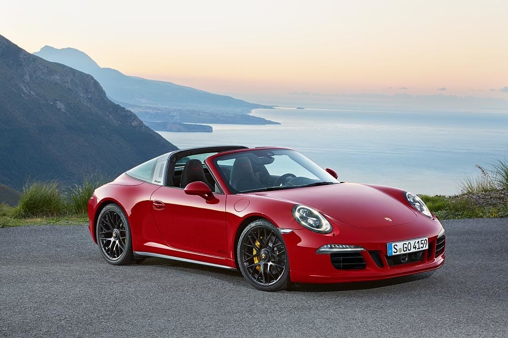 Two world premieres for Porsche at the North American International Auto Show in Detroit Two world premieres for Porsche at the North American International Auto Show in Detroit
