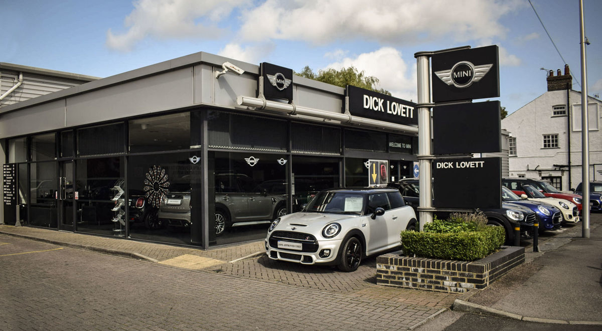 Dick Lovett MINI Hungerford