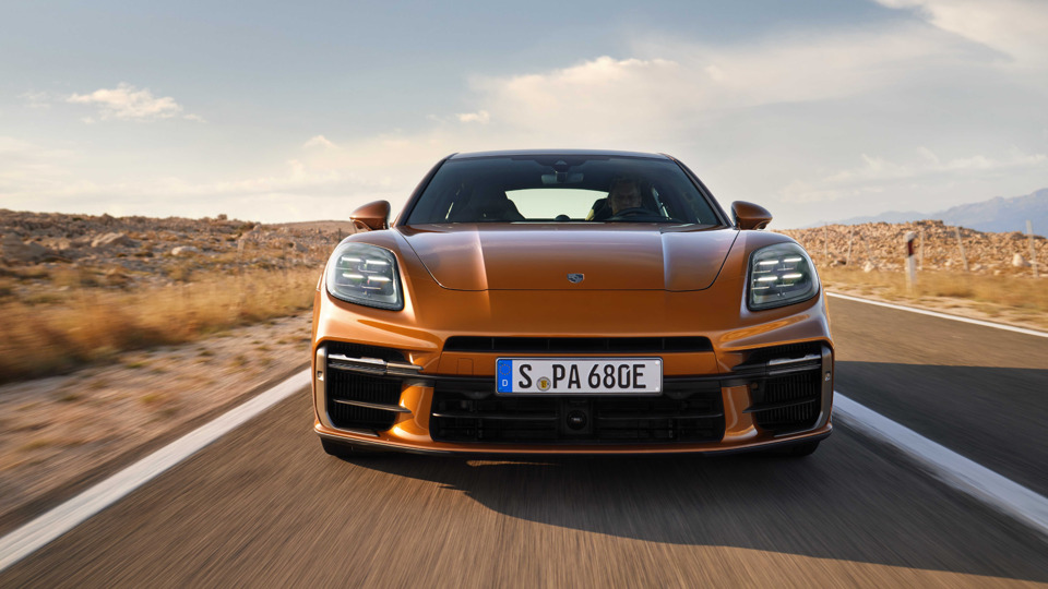 2020 Porsche Panamera Turbo Communication Management System