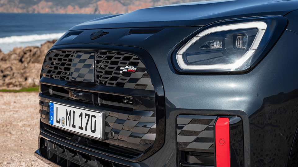 2019 MINI John Cooper Works Sport Suspension, Brakes and Wheels