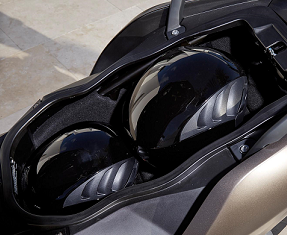 BMW Motorrad C 650 GT Image 1