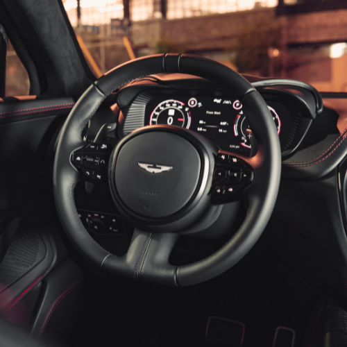 Aston Martin DBX Image 1