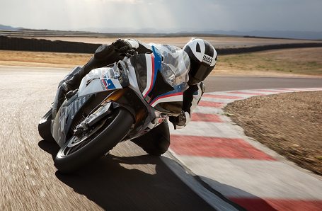 BMW HP4 Race Image 2
