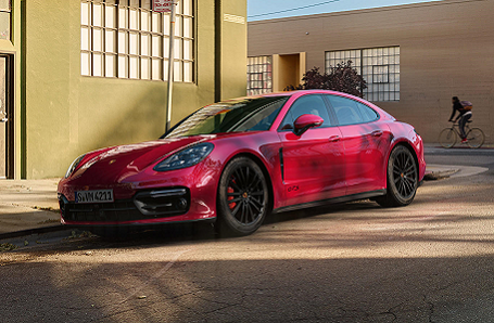 Porsche Panamera GTS Image 2