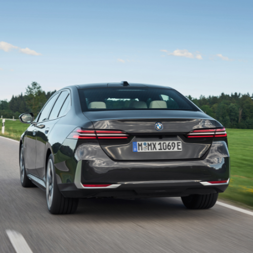 BMW 5 Series iPerformance Saloon Image 2