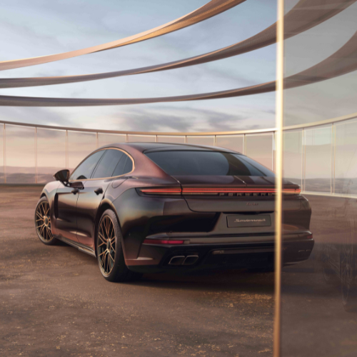 Porsche Panamera E-Hybrid Image 2