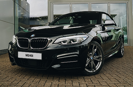 BMW M240i Convertible Image 2