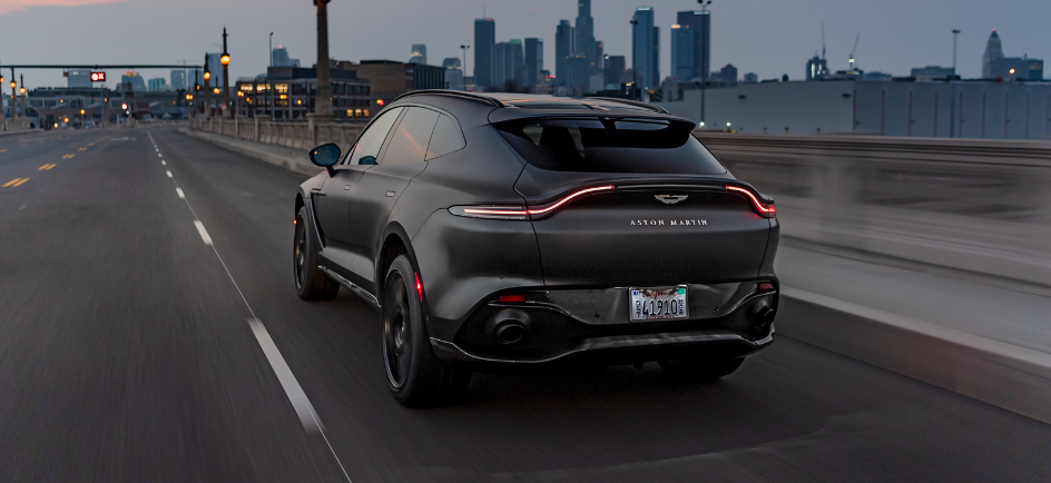 Aston Martin DBX Image 1