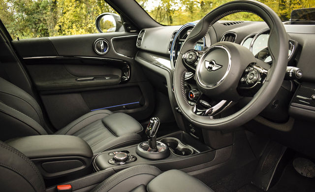New MINI Countryman car