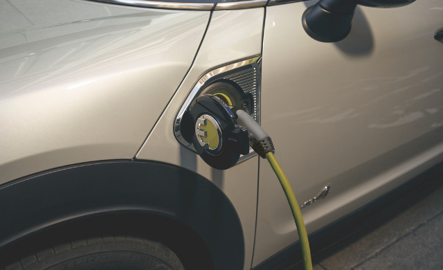 New New MINI Countryman PHEV car