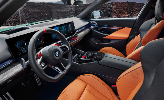 New BMW M5 Saloon car