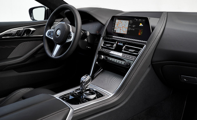 New BMW M850i car