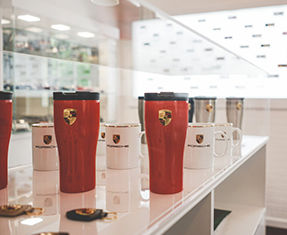 Porsche Classic Parts Image 1